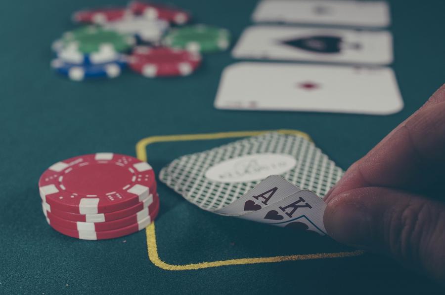 Tournoi Poker : Quand faire tapis ?